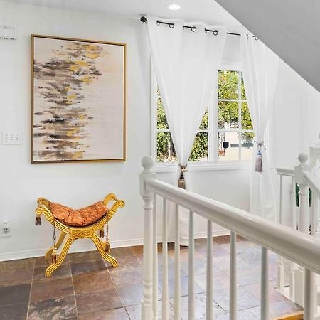 Stunning Mediterranean Mansion In Laurel Canyon Los Angeles Eksteriør billede