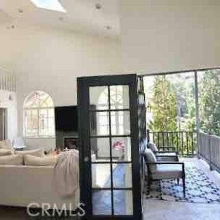 Stunning Mediterranean Mansion In Laurel Canyon Los Angeles Eksteriør billede