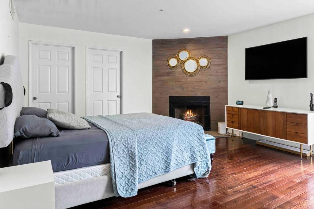 Stunning Mediterranean Mansion In Laurel Canyon Los Angeles Eksteriør billede